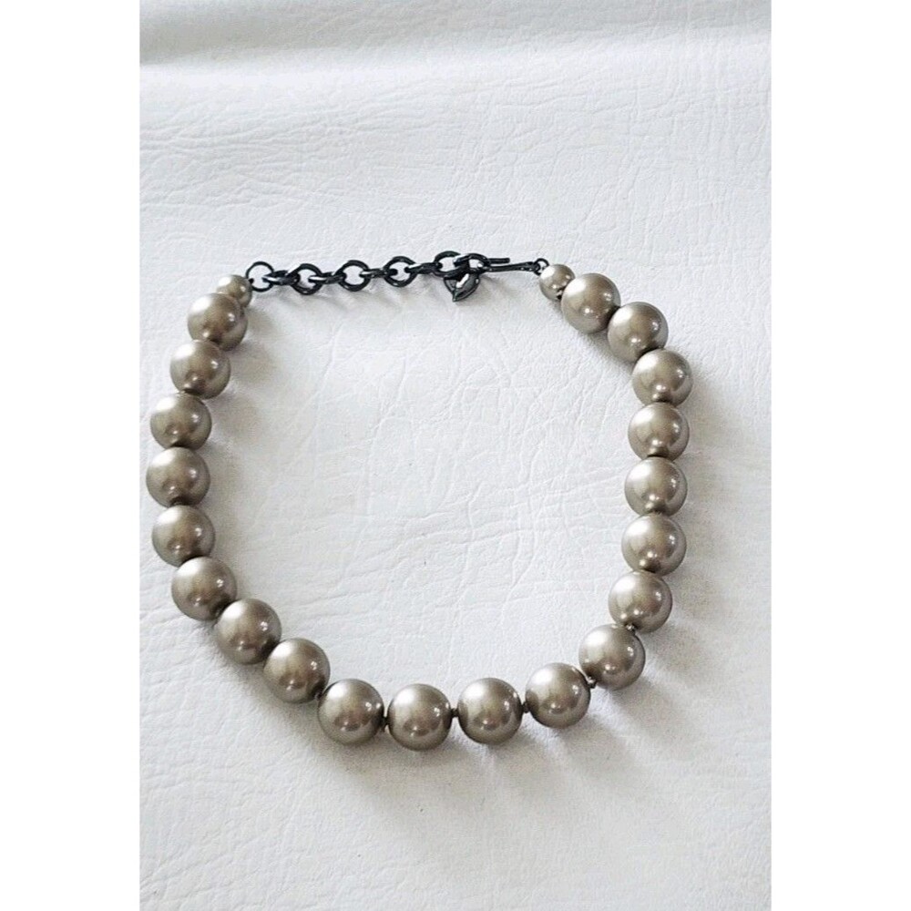 Carolee Large Luster Gray Glass Faux Pearl Necklace Knotted Vintage Chunky